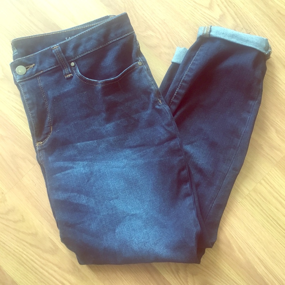 a.n.a. Size 14 Skinny ankle jeans